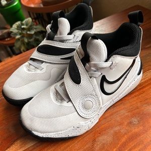 Kids Nike Team Hustle D11